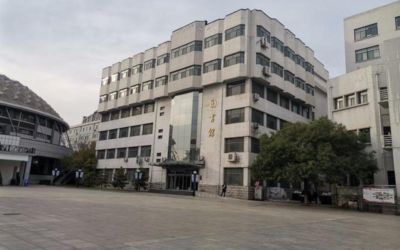 山西财税专科学校-第1张图片-波音达手游百科