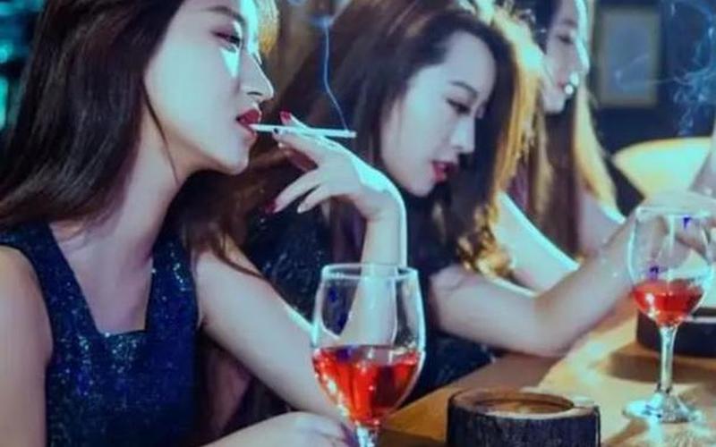 韩国人当场污辱魏晨-第1张图片-波音达百科