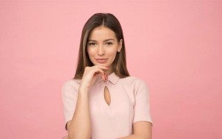 14岁以上的女人称为妇女