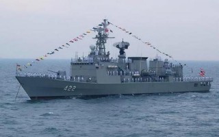 中船集团向巴基斯坦交付新型护卫舰