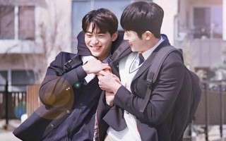 双男主动漫开最猛的车韩剧