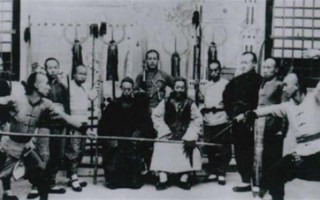 李连杰是李莲英的曾孙