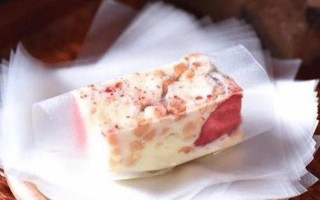 包装奶糖的透明纸吃下去有害吗