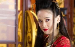 东方不败和令狐冲谁厉害啊?东方不败怎么爱上令狐冲