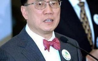 香港行政长官历届是谁
