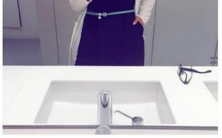 连体裤怎么去厕所