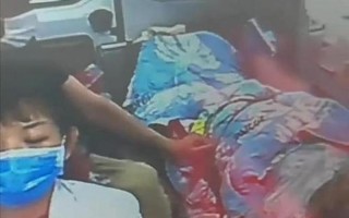 唐山打人女子被车压视频