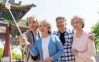 老年人旅游哪个旅行社好