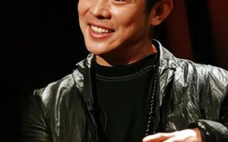 李连杰爷爷是邓吗