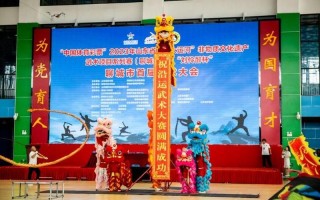 车子一晃一晃正好掩盖我们什么