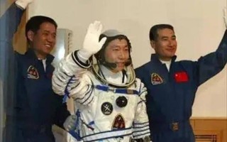 神舟六号牺牲宇航员