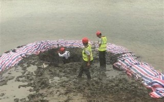 浙江嘉兴上空掉下不明物体