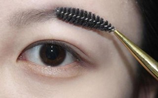 内双眼皮化妆技巧