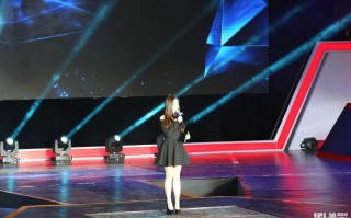 2015德玛西亚杯主持人叫什么(2015届德玛西亚杯奖金是多少?)