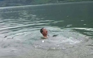 救人男孩遗体火化