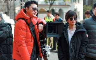 佟丽娅王凯进央视主持团