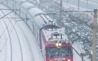 被困两天两夜的K227次到站了