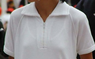 校服太透明了怎么办