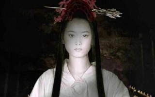 女娲吃人的照片可怕