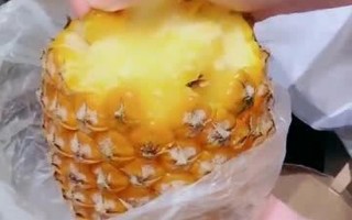 女孩子吃菠萝是什么梗