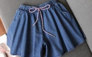 组词女生裤子曝光
