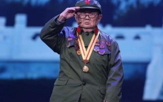 四二独自暗中明是什么生肖