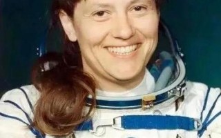 航天员为什么要两男一女