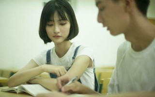 十几个同学一起上我