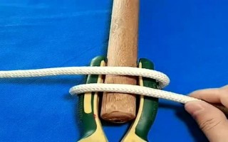 绳子打结让受穿过