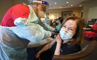 俄罗斯过半民众不愿接种疫苗