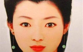 月球发现三眼女尸