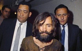 你在烦恼什么 伴奏(你在烦恼些什么呢,亲爱的 歌词)