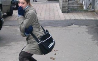 组词 拉屎女生图片