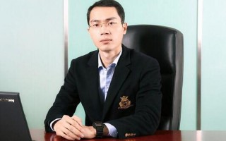 鸿星尔克总裁吴荣照
