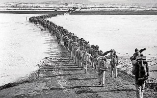 跨过鸭绿江故事简介