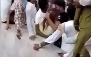 巴基斯坦女子遭400