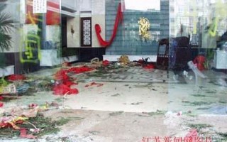 石家庄军人砸酒店