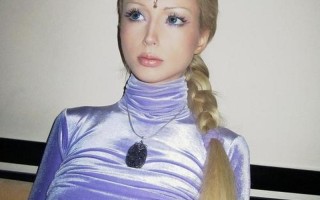 露可安诺娃整容前