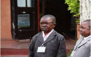 世界上最短的人是谁