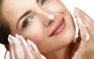 牙膏洗脸可以祛痘