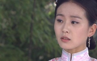 奉茶宫女马尔泰若曦